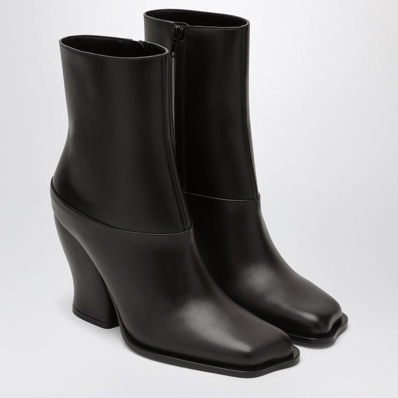 LOEWE Stylish Two-Tone Ankle Boot