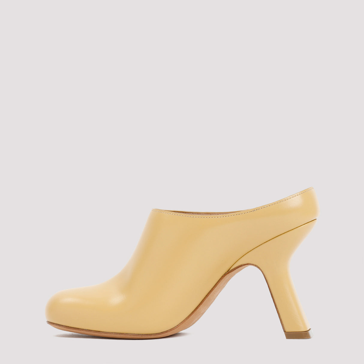 Nude & Neutrals Terra Heel Clog