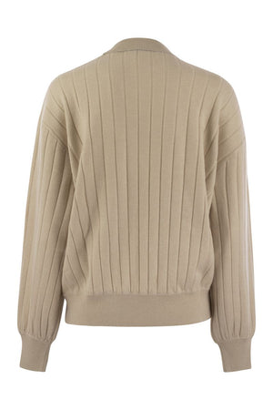 BRUNELLO CUCINELLI Luxurious Cashmere V-Neck Sweater with Elegant Monile Necklace Detail