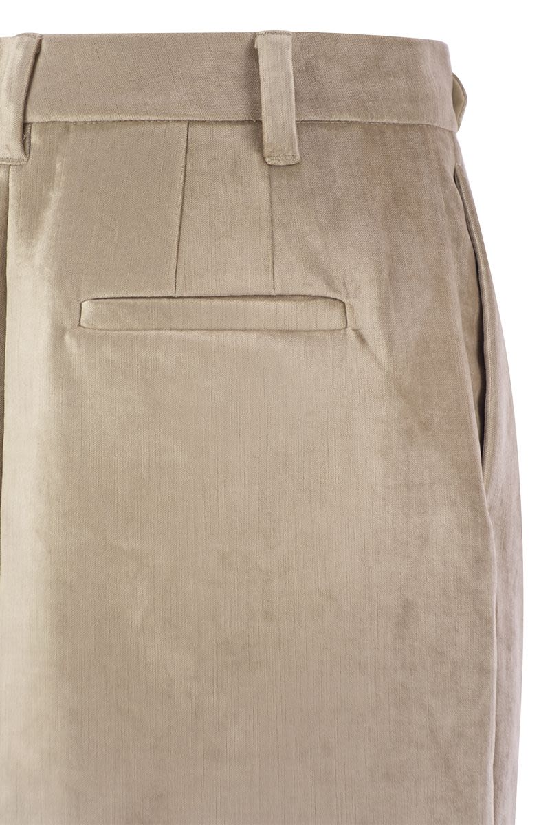 BRUNELLO CUCINELLI Chic Velvet Mini Skirt