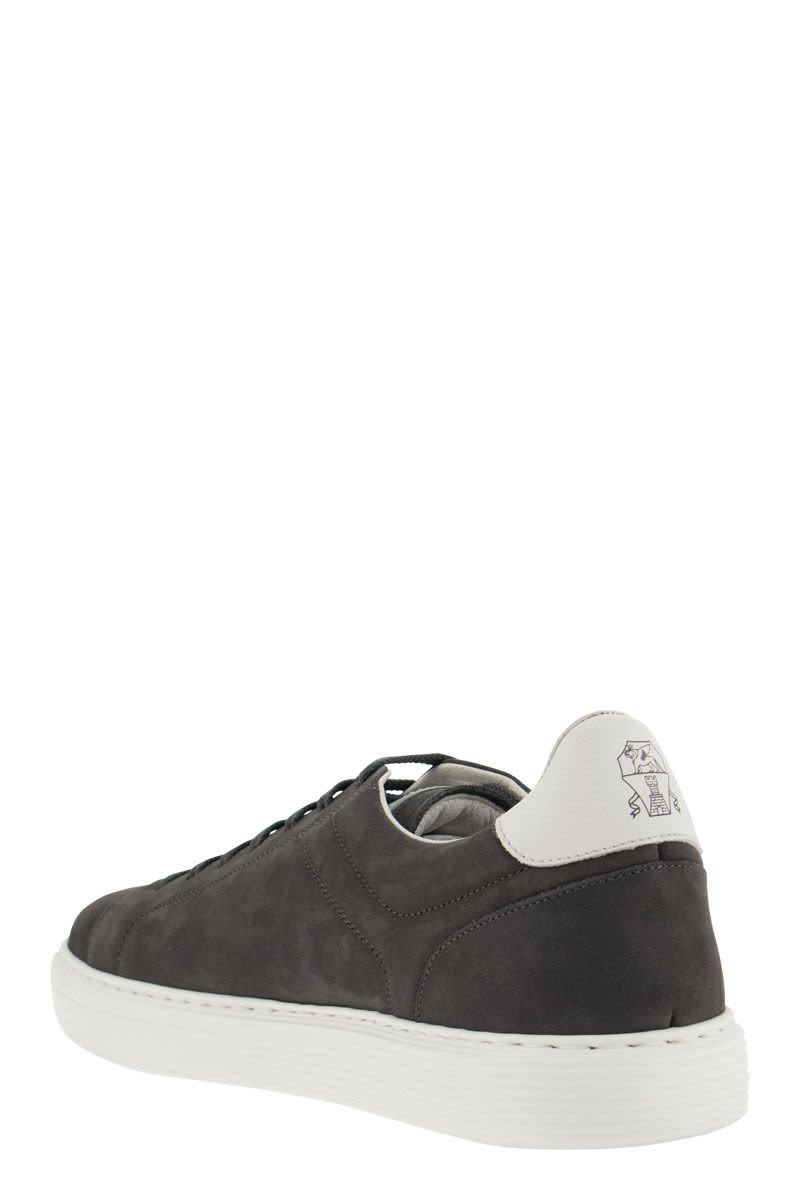 BRUNELLO CUCINELLI Men's Grey Leather Sneakers for Sophisticated and Casual Outfits - FW23