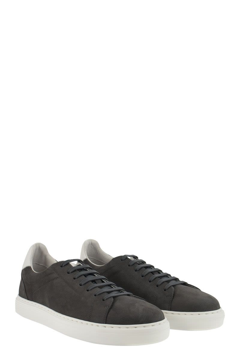 BRUNELLO CUCINELLI Men's Grey Leather Sneakers for Sophisticated and Casual Outfits - FW23