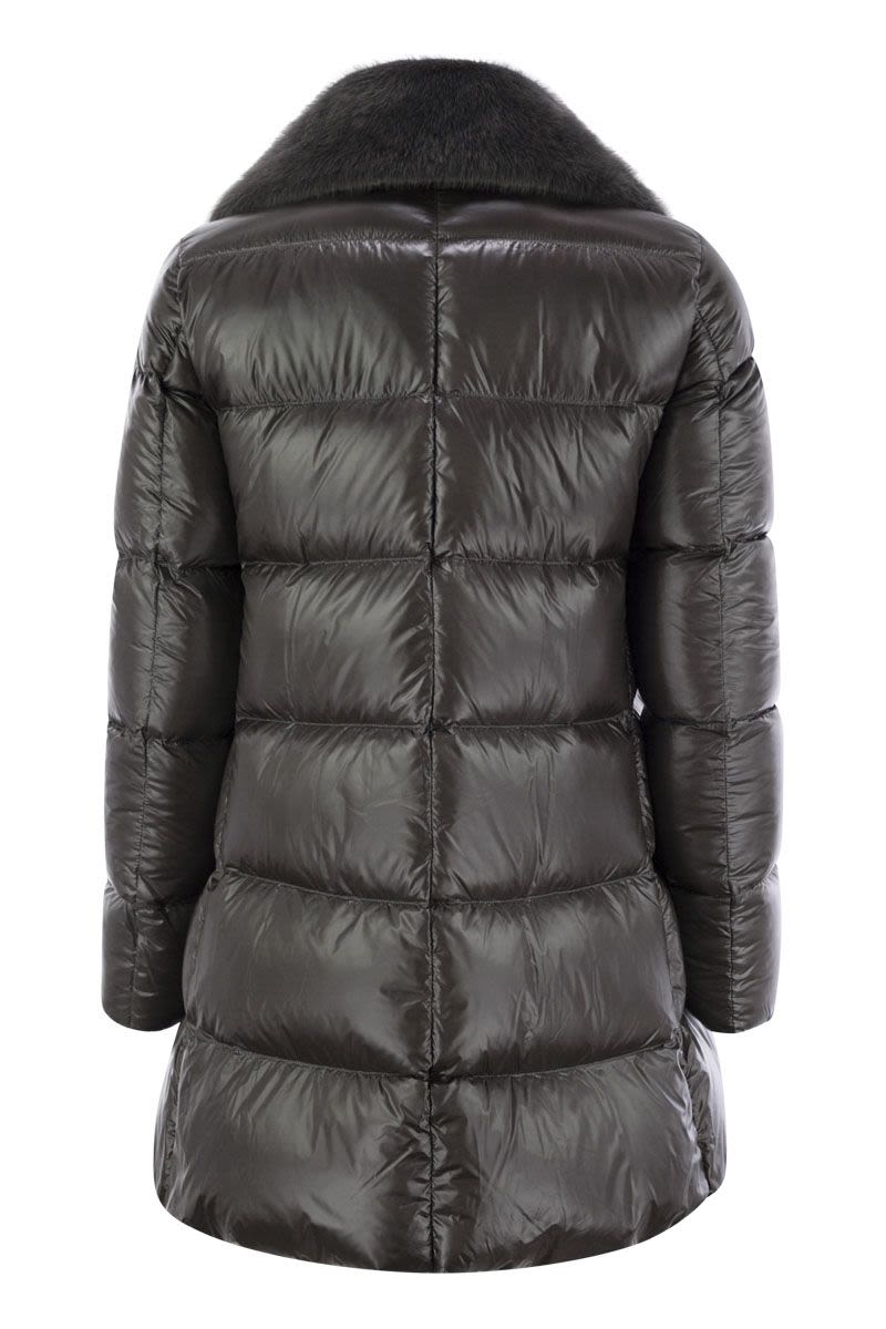 HERNO Elegant Silk-Feel Down Jacket with Ethical Fur Collar