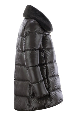 HERNO Elegant Silk-Feel Down Jacket with Ethical Fur Collar