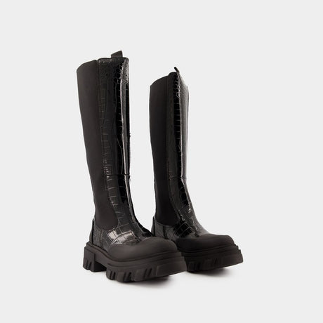 GANNI Elevated Chelsea Boots with Heeled Cleat Design