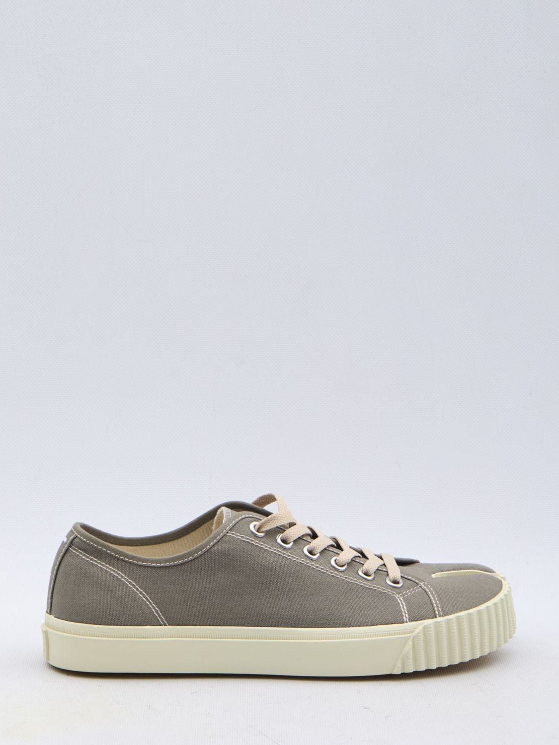 MAISON MARGIELA Low-Top Tabi Sneaker for Men