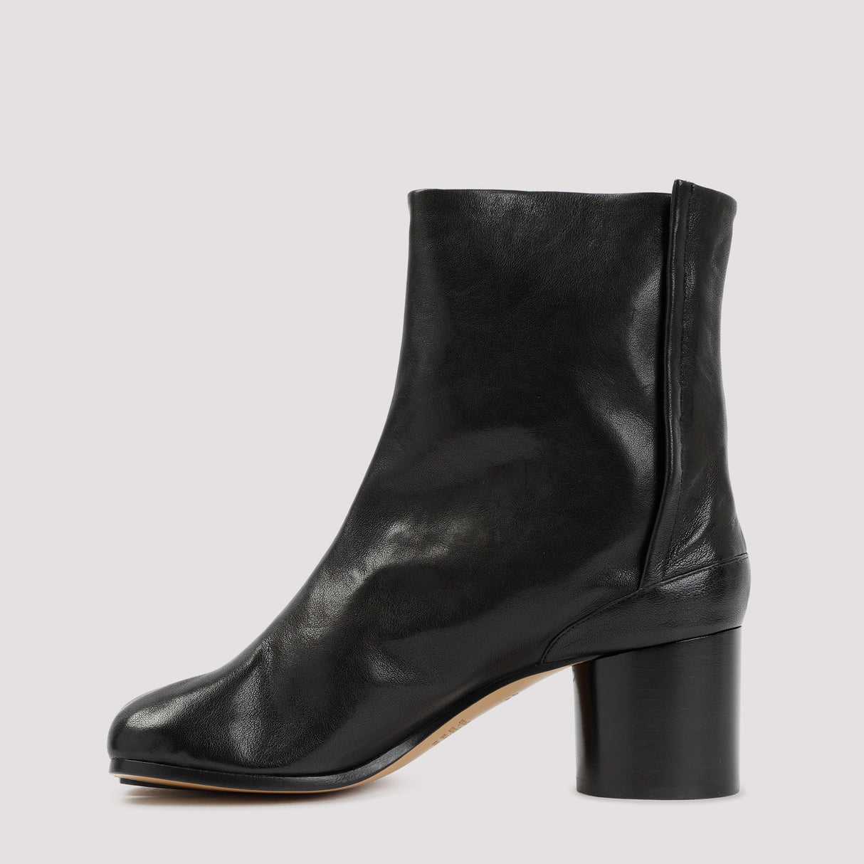 MAISON MARGIELA Black Leather Tabi Ankle Boots for Women | SS24