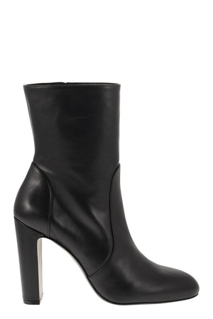 STUART WEITZMAN Luxurious Black Leather Ankle Boot for Women - FW23 Collection