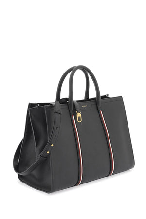 BALLY Luxurious Nero Tote Handbag for the Fashion-Forward Woman