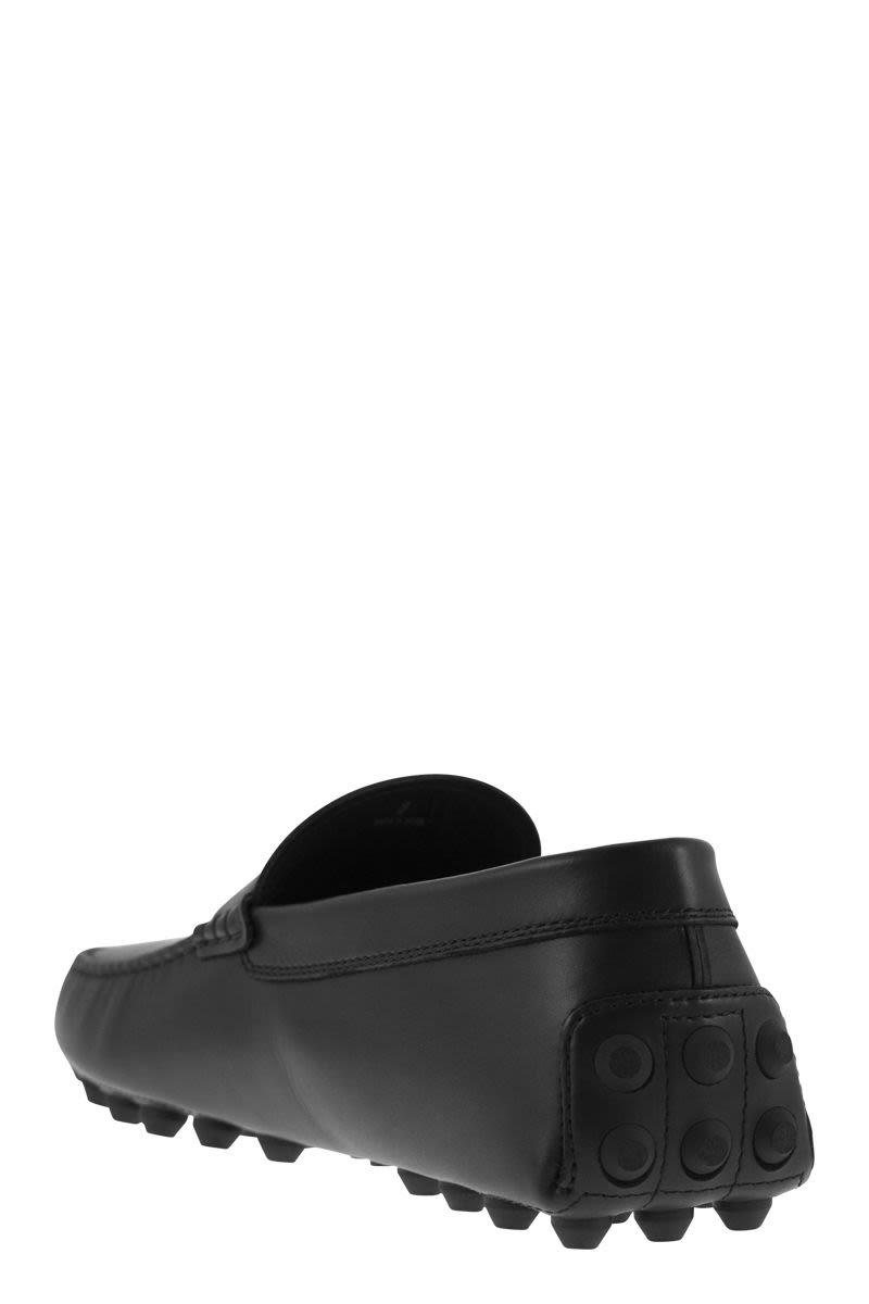 TOD'S Classic Casual Moccasin with Rubber Sole