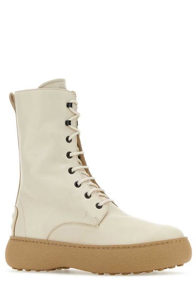 TOD'S Elevate Your Style with W.G. Round Toe Lace-Up Boots