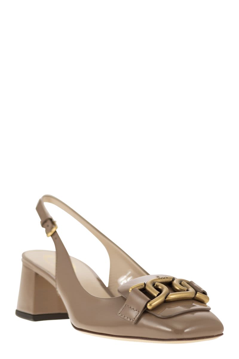 TOD'S Stylish Slingback Pumps with Custom Metal Chain Accessory