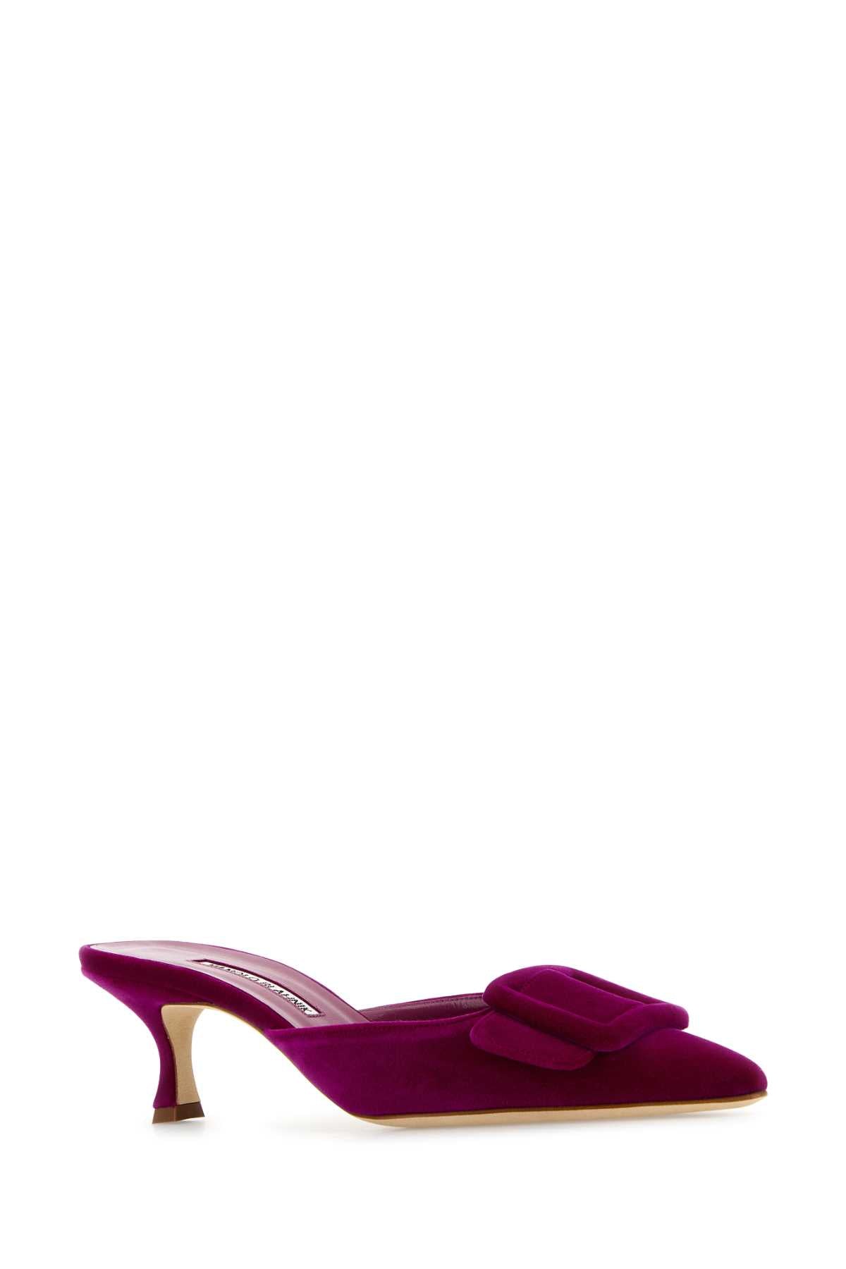 MANOLO BLAHNIK Elegant Velvet Maysale Flats with 5 cm Heel Height for Women